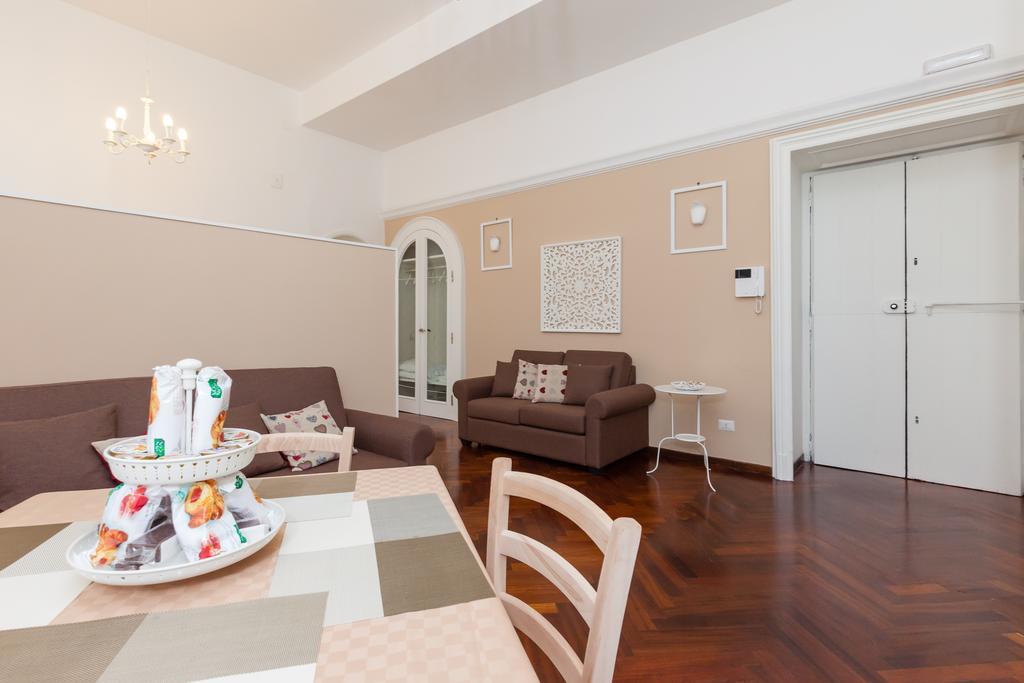 Garibaldi I Apartment Naples Luaran gambar